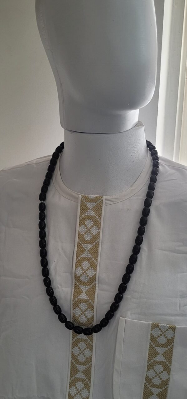 Colar Preto