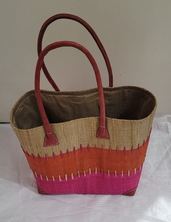Bolsa de Palha Africana com alça de Couro